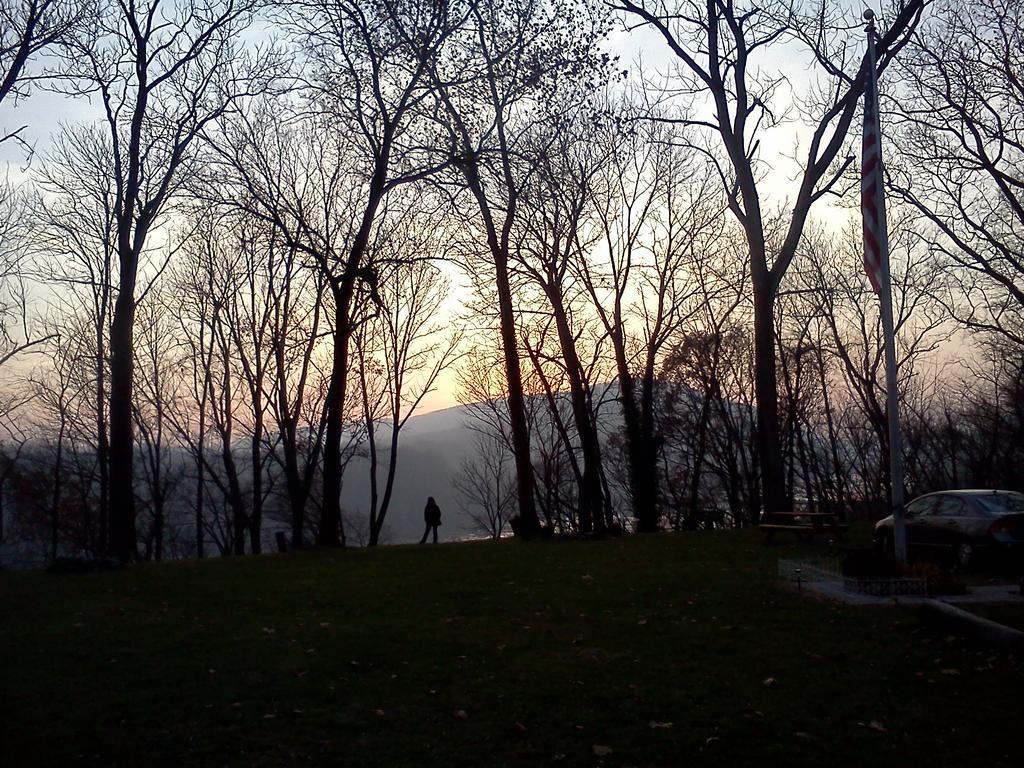 Hi-Harpers Ferry Hostel & Campground Knoxville Exterior foto